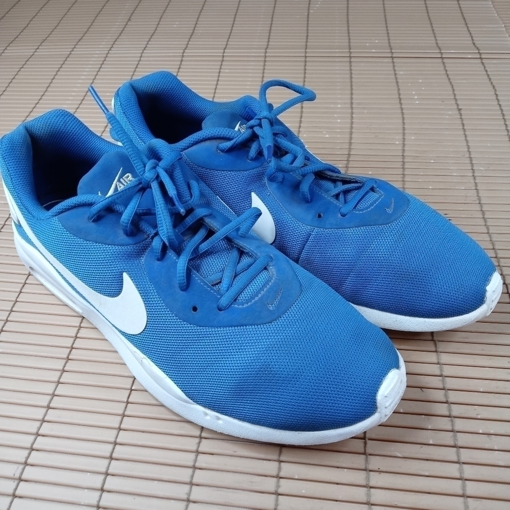 Nike Air Oketo AQ2235-400 Running Shoes Royal Blue Mens sz 12 sneaker light weig